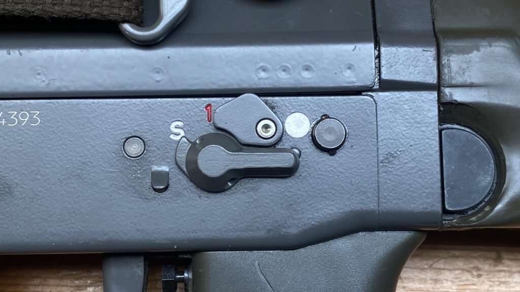 The Sig SG 550 STGW 90 military and instructor issue rifle explained